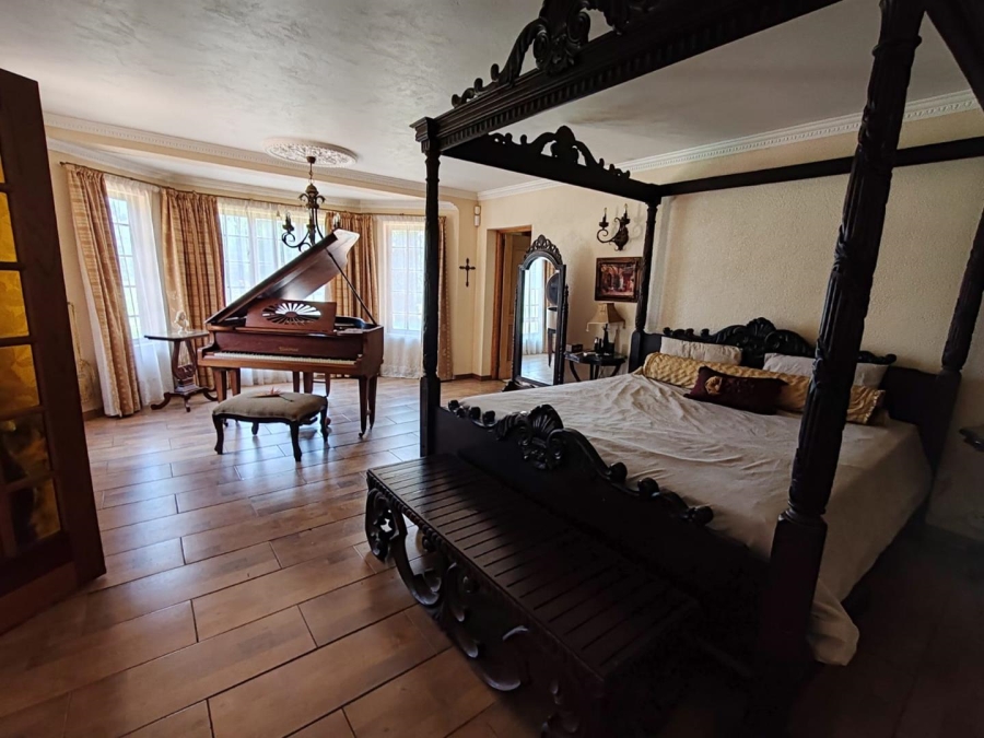 5 Bedroom Property for Sale in Norton Home Estate AH Gauteng