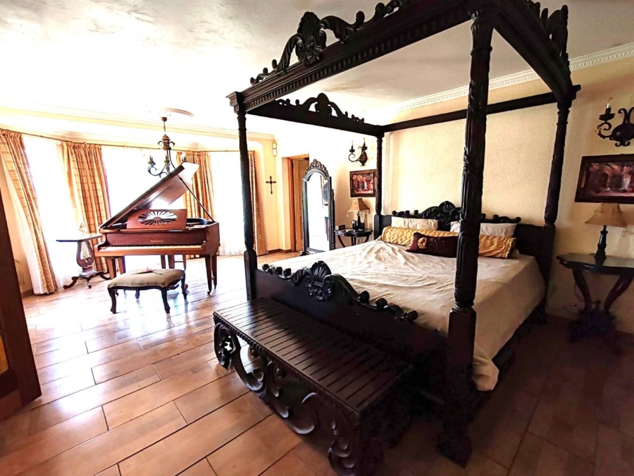 5 Bedroom Property for Sale in Norton Home Estate AH Gauteng