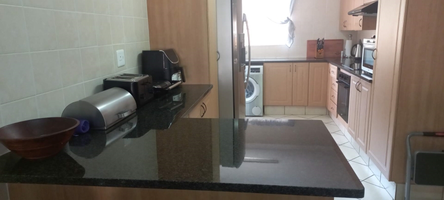 3 Bedroom Property for Sale in Silver Lakes Gauteng