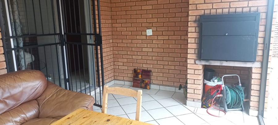 3 Bedroom Property for Sale in Silver Lakes Gauteng