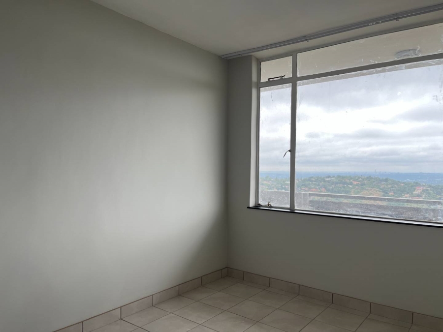 To Let 2 Bedroom Property for Rent in Constantia Kloof Gauteng