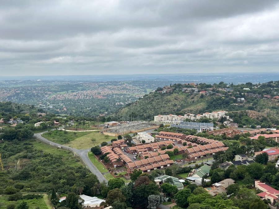 To Let 2 Bedroom Property for Rent in Constantia Kloof Gauteng