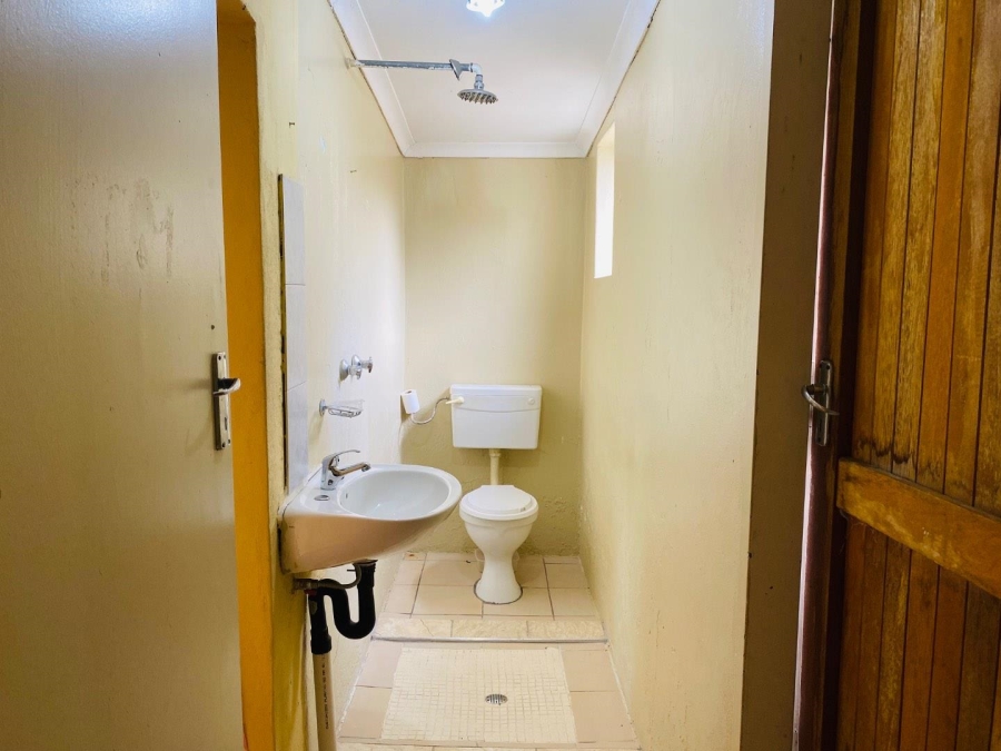 To Let 1 Bedroom Property for Rent in The Hill Gauteng