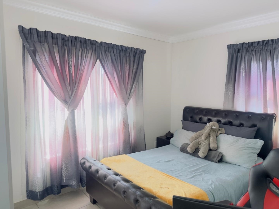 3 Bedroom Property for Sale in Thatchfield Estate Gauteng