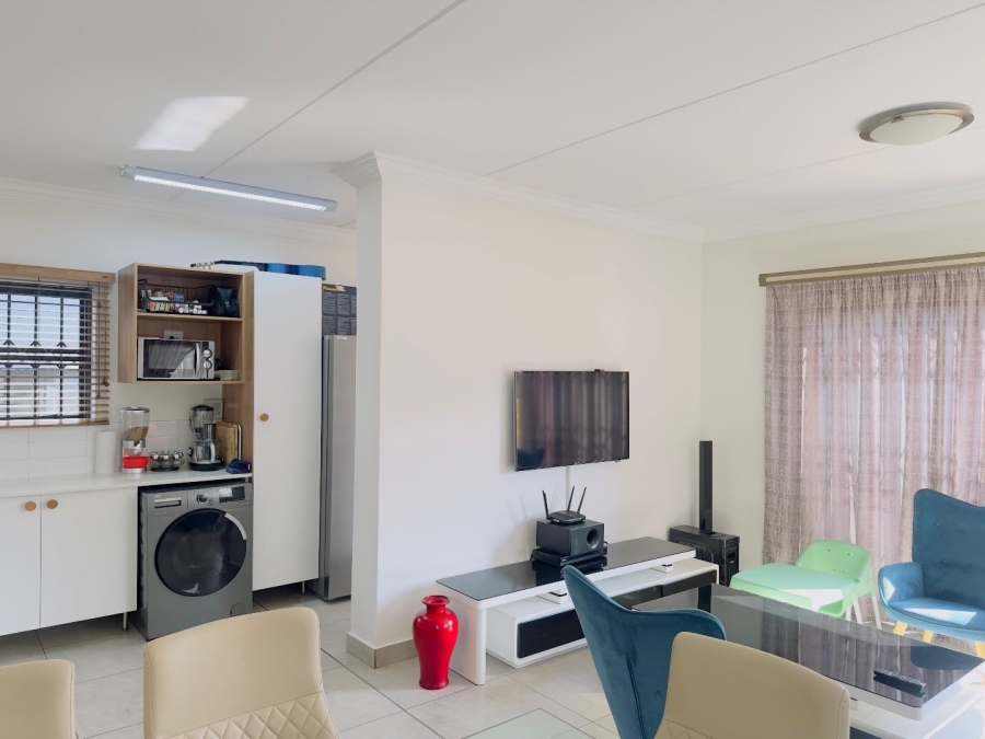 3 Bedroom Property for Sale in Thatchfield Estate Gauteng