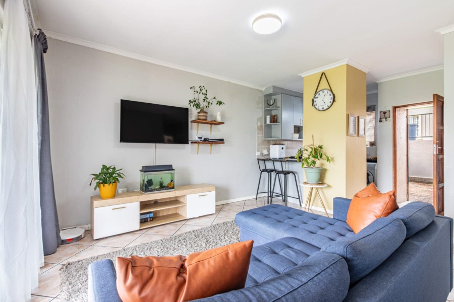 2 Bedroom Property for Sale in Wilgeheuwel Gauteng