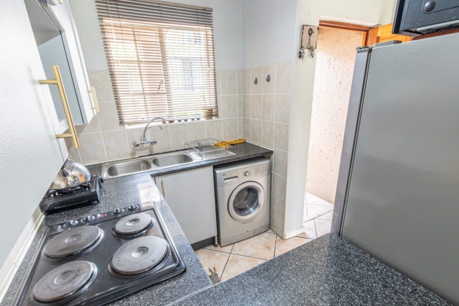 2 Bedroom Property for Sale in Wilgeheuwel Gauteng