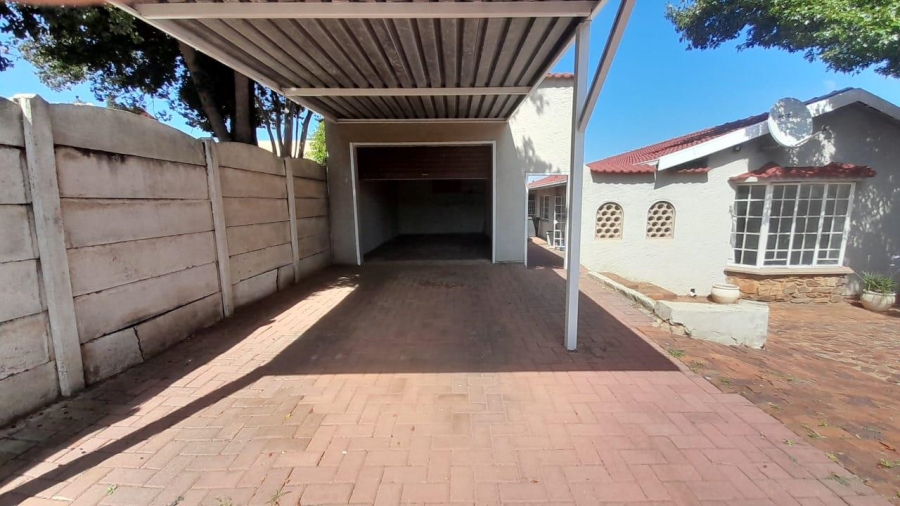 3 Bedroom Property for Sale in Glen Marais Ext 3 Gauteng