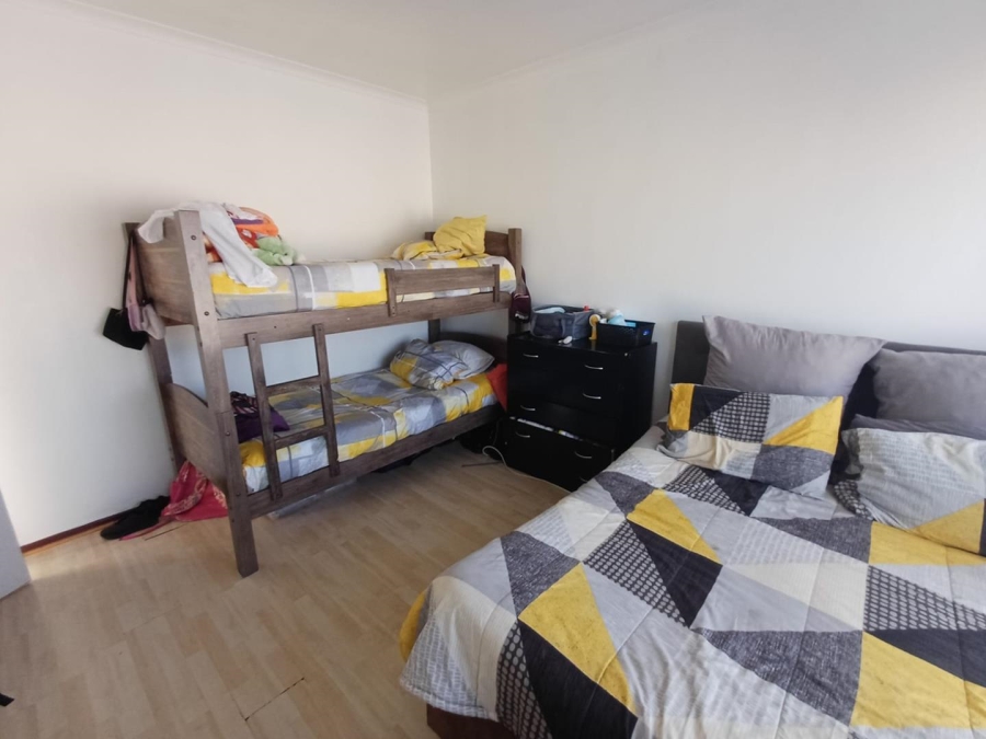 2 Bedroom Property for Sale in Mondeor Gauteng