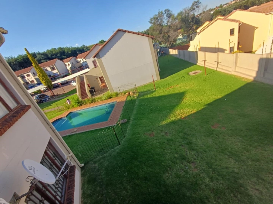 2 Bedroom Property for Sale in Mondeor Gauteng