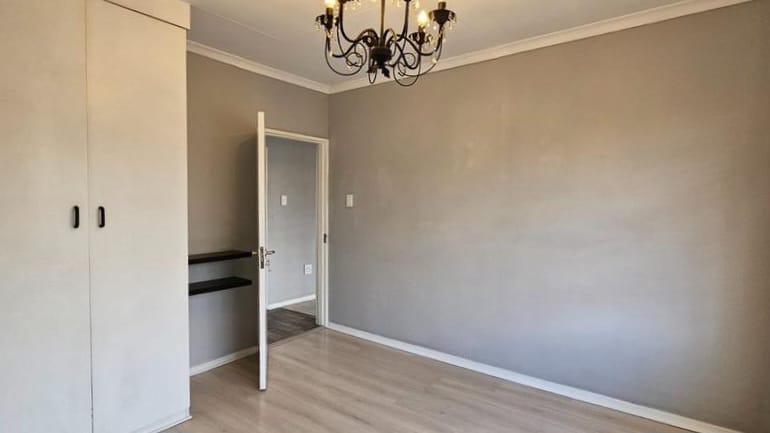 2 Bedroom Property for Sale in New Redruth Gauteng