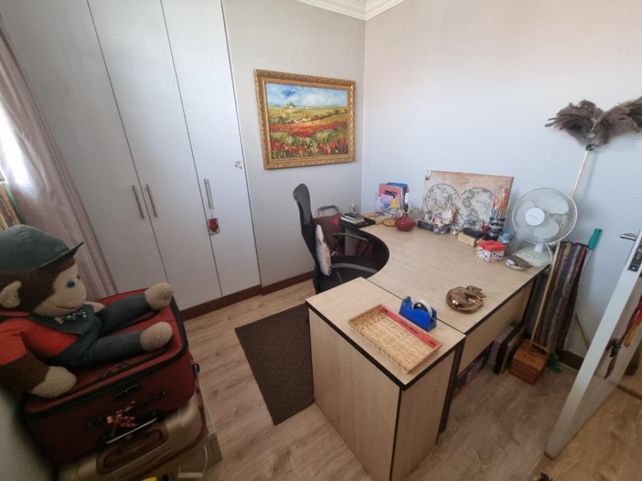 2 Bedroom Property for Sale in New Redruth Gauteng