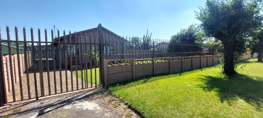 3 Bedroom Property for Sale in Dinwiddie Gauteng