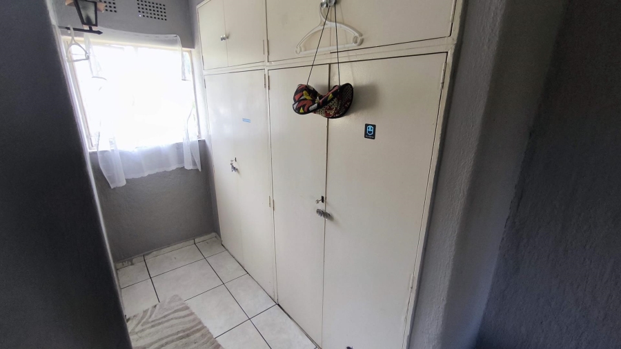 3 Bedroom Property for Sale in Brackendowns Gauteng