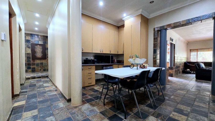 4 Bedroom Property for Sale in Marabeth Gauteng