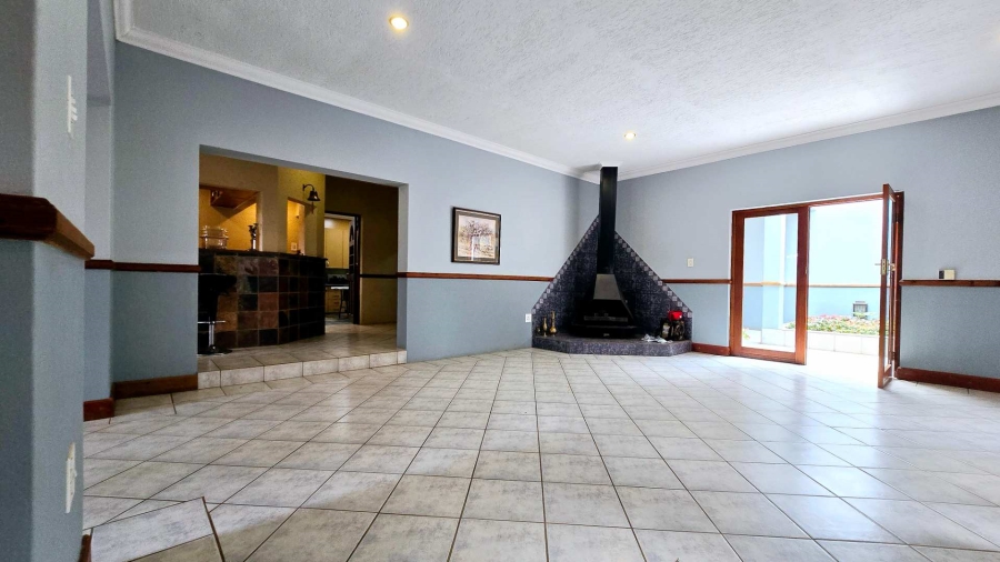 4 Bedroom Property for Sale in Marabeth Gauteng