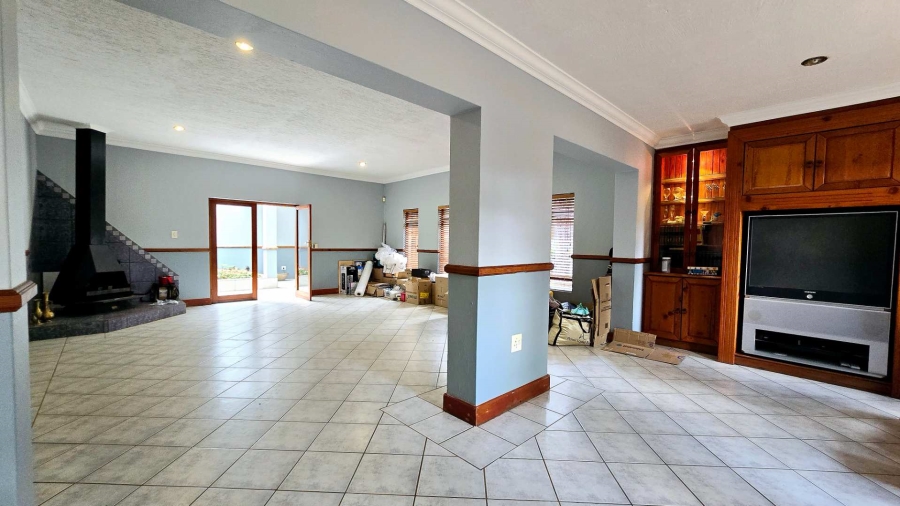 4 Bedroom Property for Sale in Marabeth Gauteng