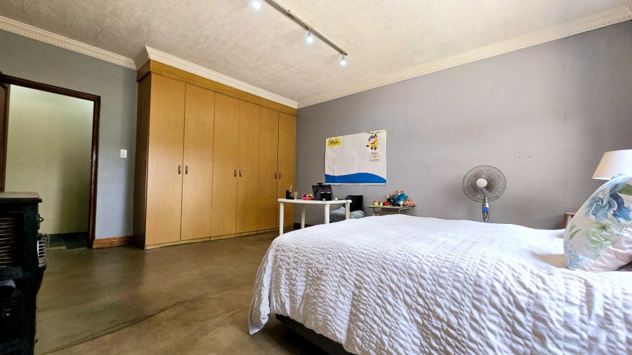 4 Bedroom Property for Sale in Marabeth Gauteng