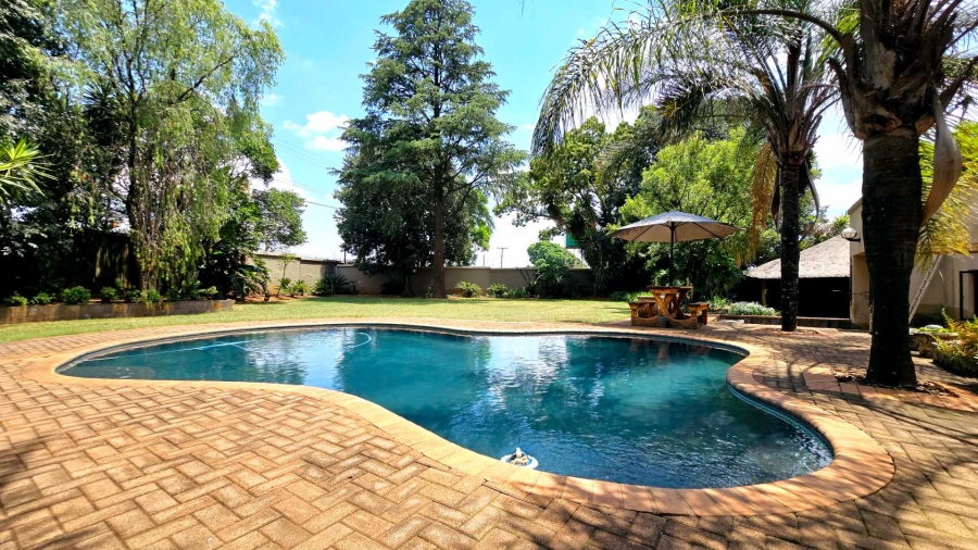 4 Bedroom Property for Sale in Marabeth Gauteng