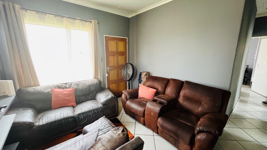 3 Bedroom Property for Sale in Dawn Park Gauteng