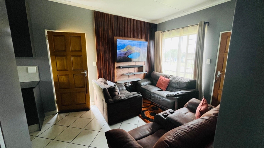 3 Bedroom Property for Sale in Dawn Park Gauteng