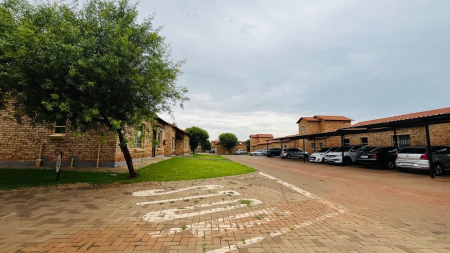 3 Bedroom Property for Sale in Dawn Park Gauteng