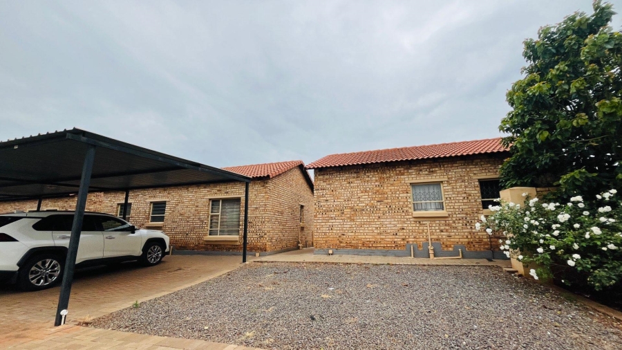 3 Bedroom Property for Sale in Dawn Park Gauteng