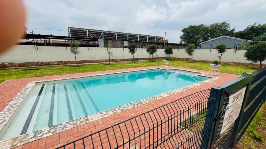 2 Bedroom Property for Sale in Benoni AH Gauteng