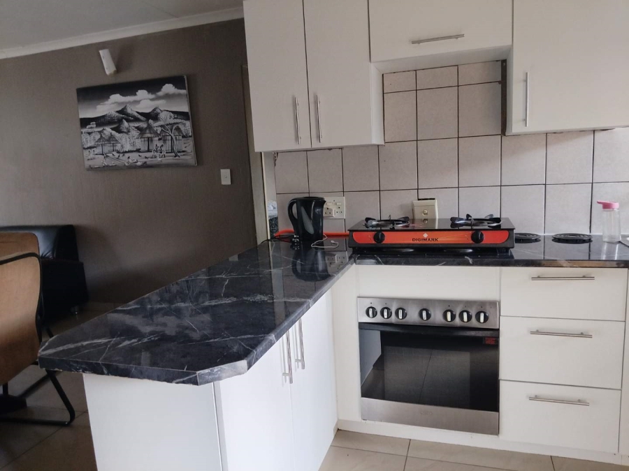 To Let 2 Bedroom Property for Rent in Comet Gauteng