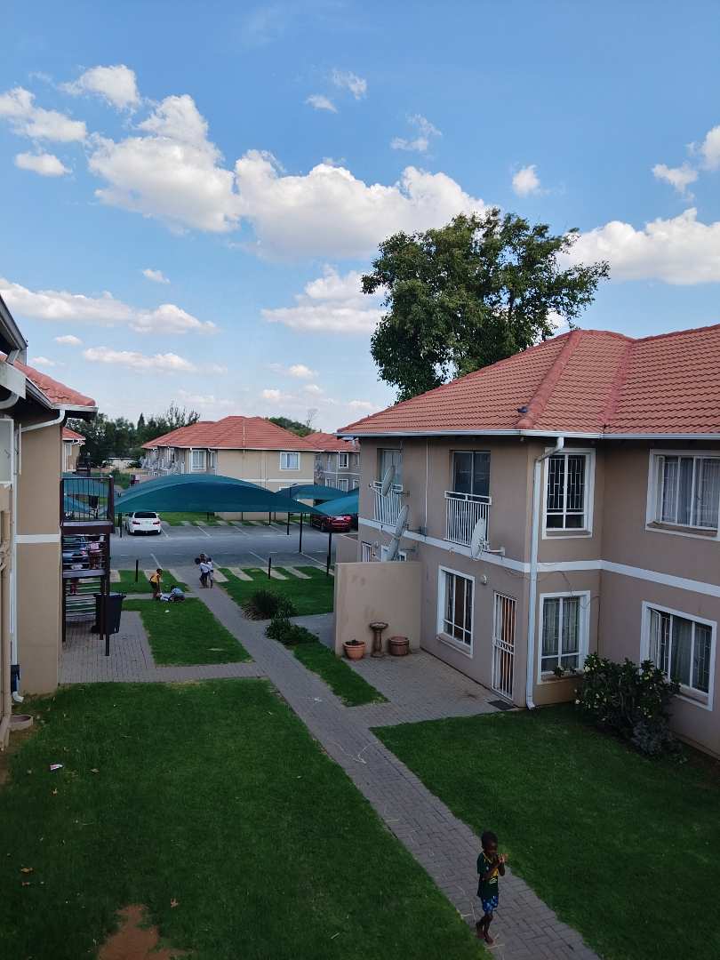 To Let 2 Bedroom Property for Rent in Comet Gauteng