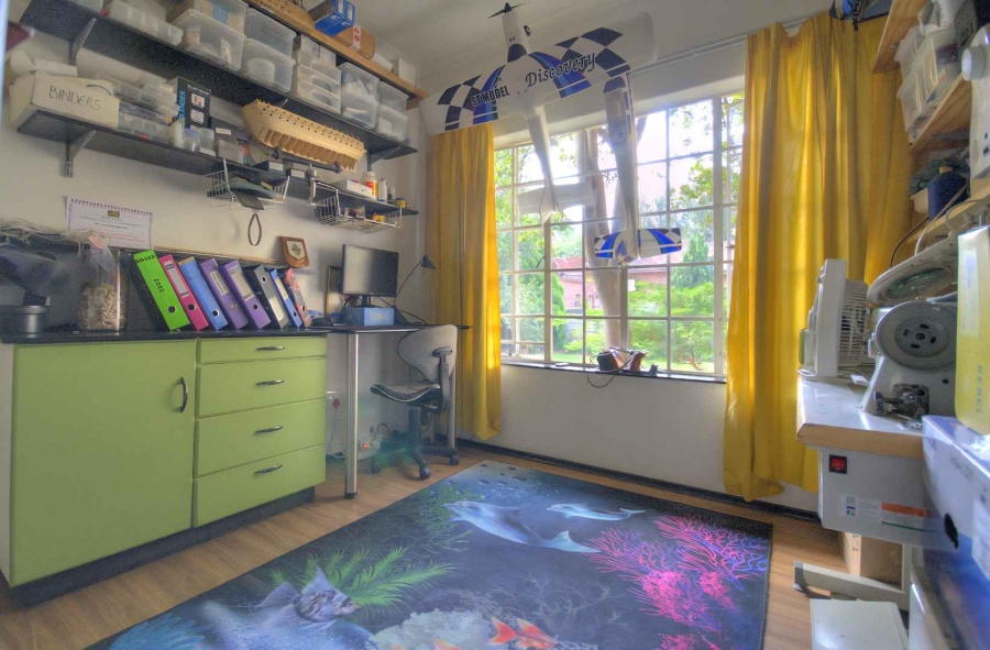 6 Bedroom Property for Sale in Brackenhurst Gauteng