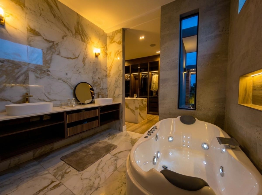 6 Bedroom Property for Sale in Steyn City Gauteng