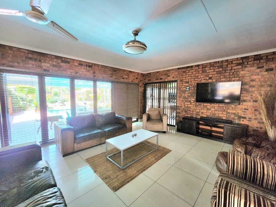 3 Bedroom Property for Sale in Sunward Park Gauteng