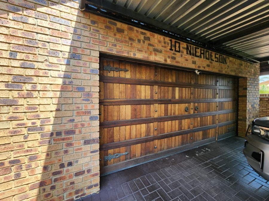 3 Bedroom Property for Sale in Sunward Park Gauteng