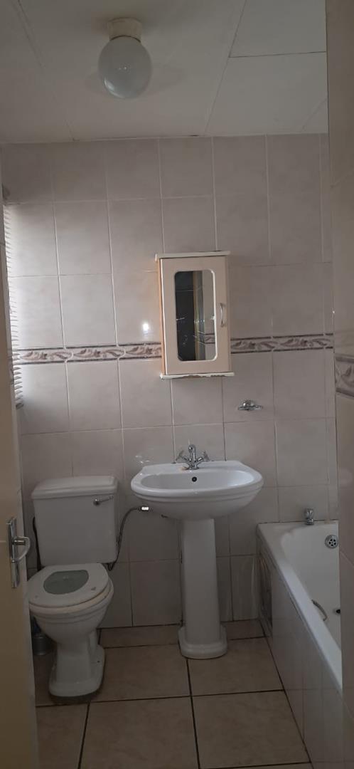 2 Bedroom Property for Sale in Ridgeway Gauteng