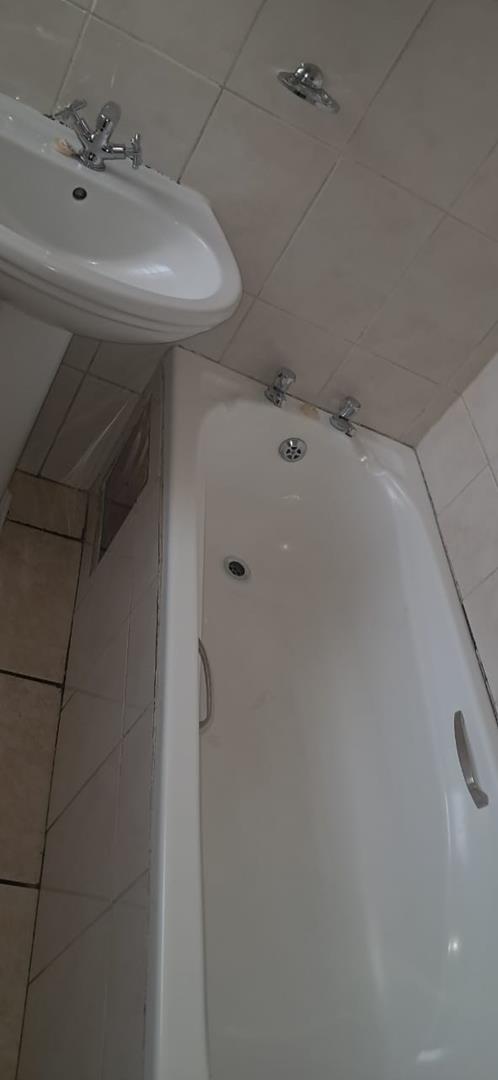 2 Bedroom Property for Sale in Ridgeway Gauteng