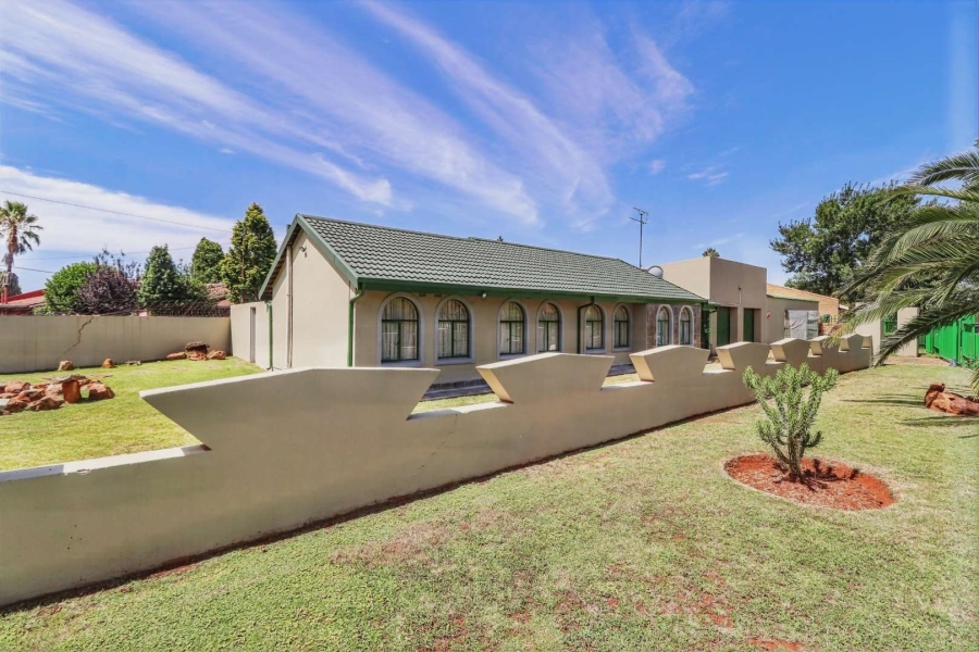 3 Bedroom Property for Sale in Bakerton Gauteng