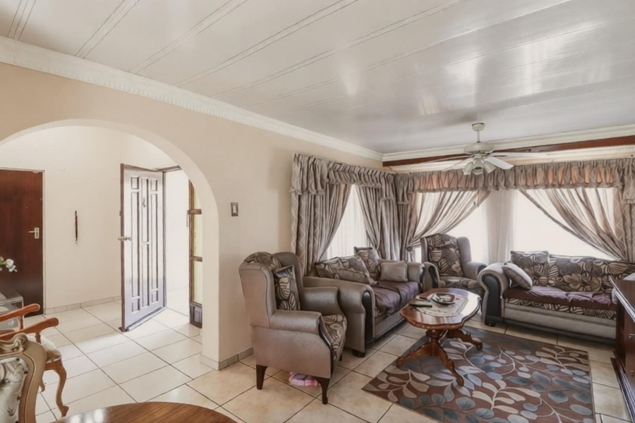 3 Bedroom Property for Sale in Bakerton Gauteng