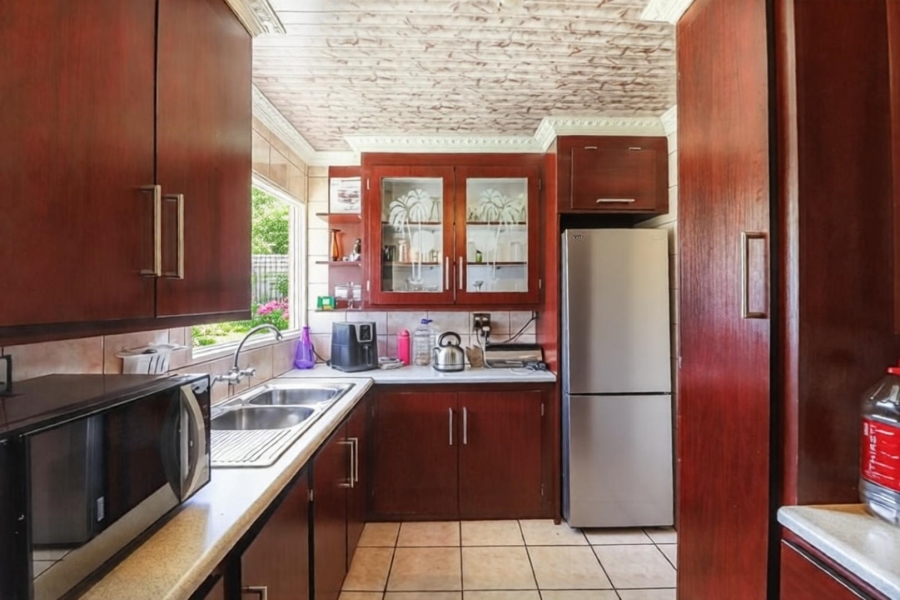 3 Bedroom Property for Sale in Bakerton Gauteng