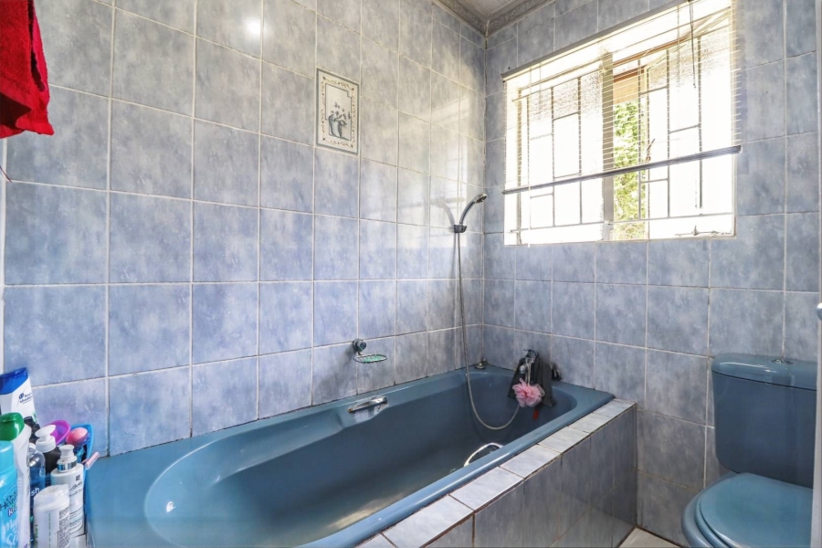 3 Bedroom Property for Sale in Bakerton Gauteng