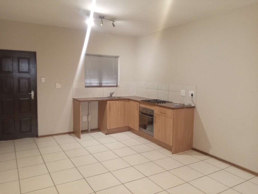 To Let 1 Bedroom Property for Rent in Hesteapark Gauteng