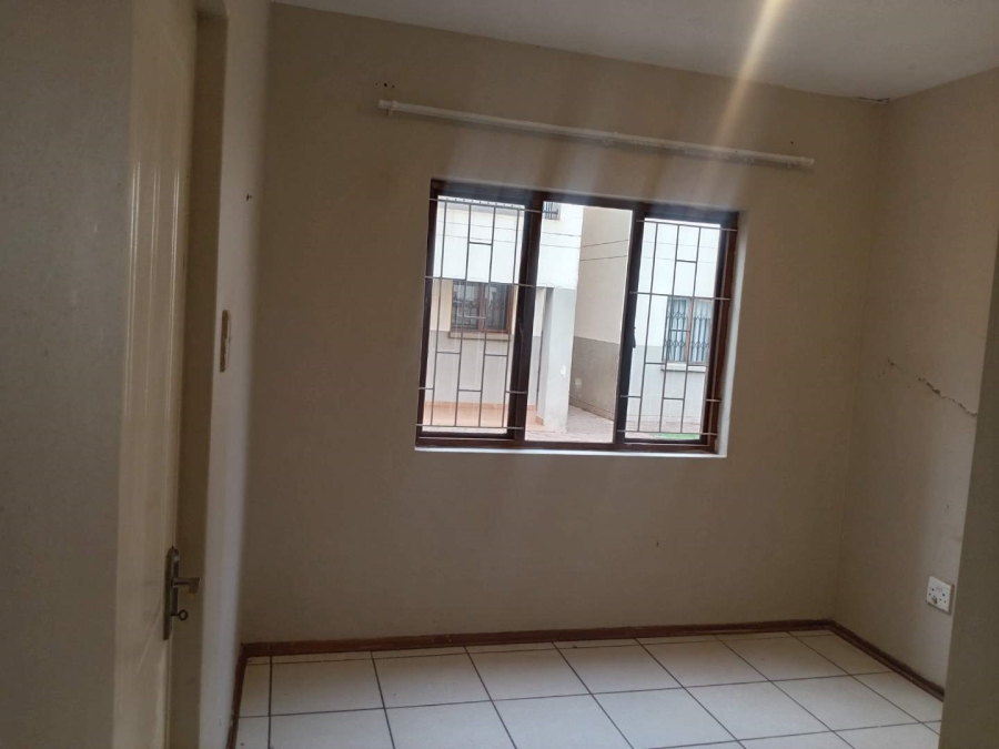 To Let 1 Bedroom Property for Rent in Hesteapark Gauteng