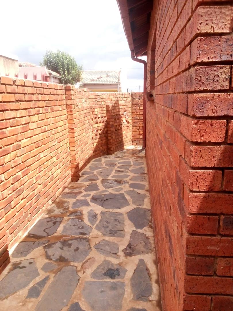 3 Bedroom Property for Sale in Nellmapius Gauteng