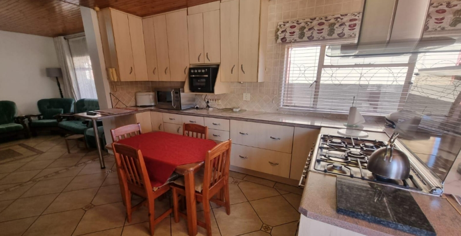 4 Bedroom Property for Sale in Geduld Gauteng