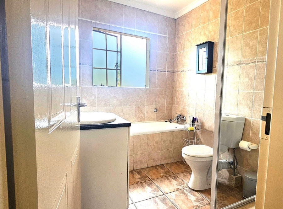 3 Bedroom Property for Sale in Boskruin Gauteng