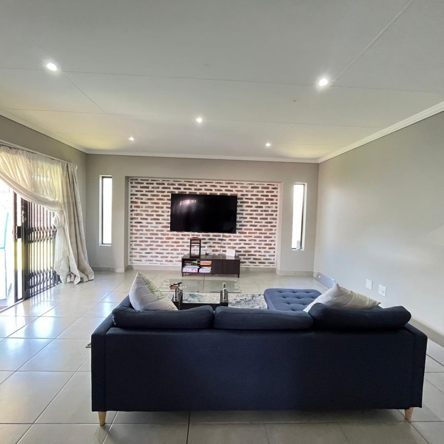 3 Bedroom Property for Sale in Lion Pride Gauteng