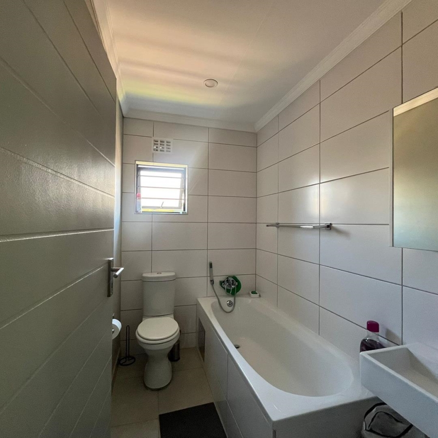 3 Bedroom Property for Sale in Lion Pride Gauteng