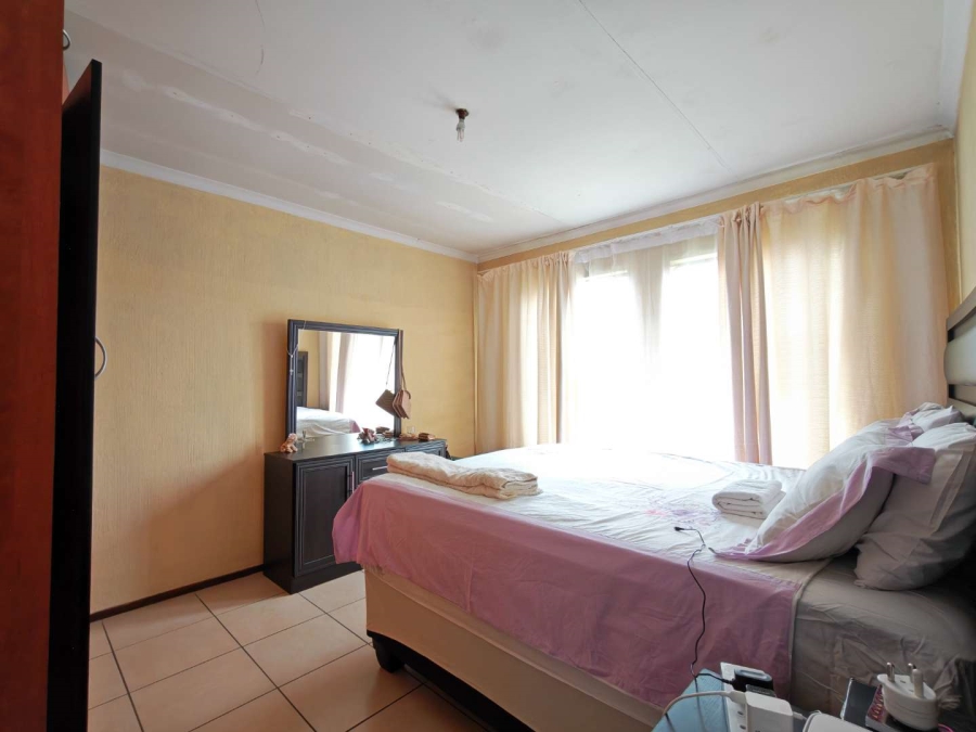 4 Bedroom Property for Sale in Cosmo City Gauteng