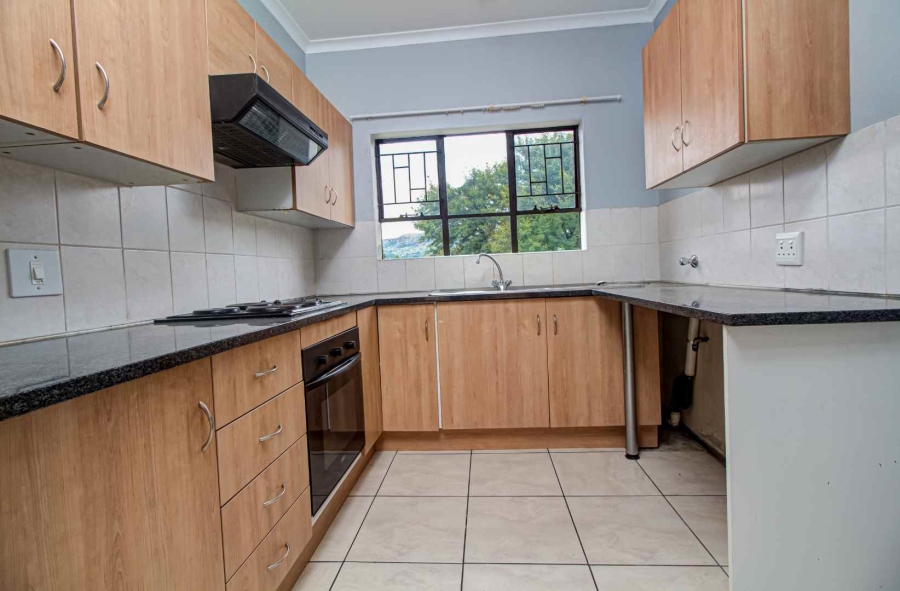 2 Bedroom Property for Sale in Wilgeheuwel Gauteng