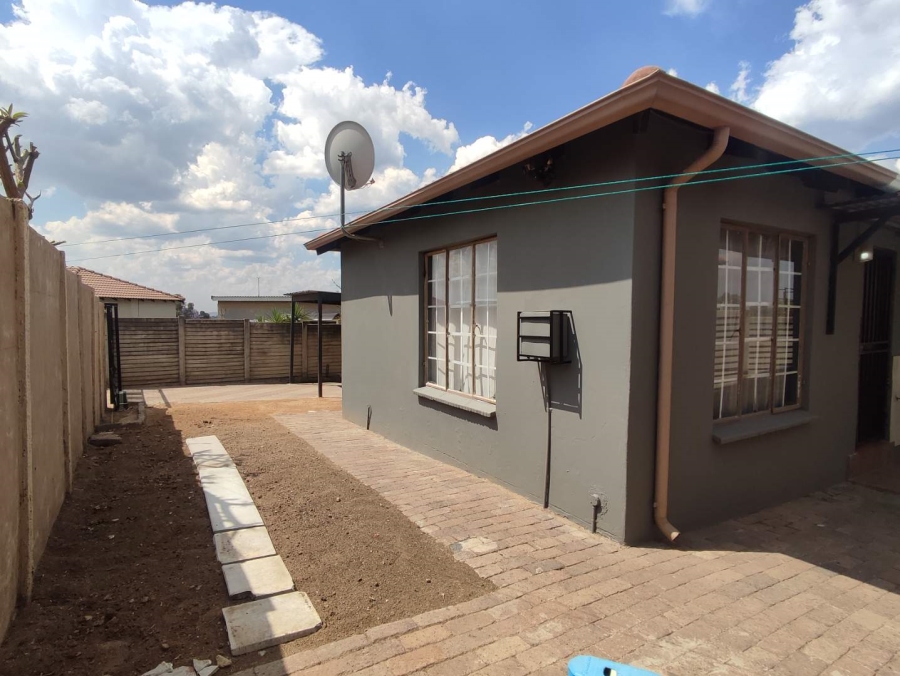 4 Bedroom Property for Sale in Cosmo City Gauteng